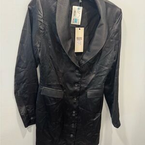 NWT boutique satin blazer
